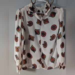 Cream Buttoned Blouse with Peter Pan Collar